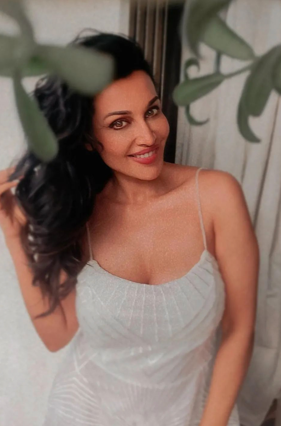 Ullu App Actress Flora Saini Photos.