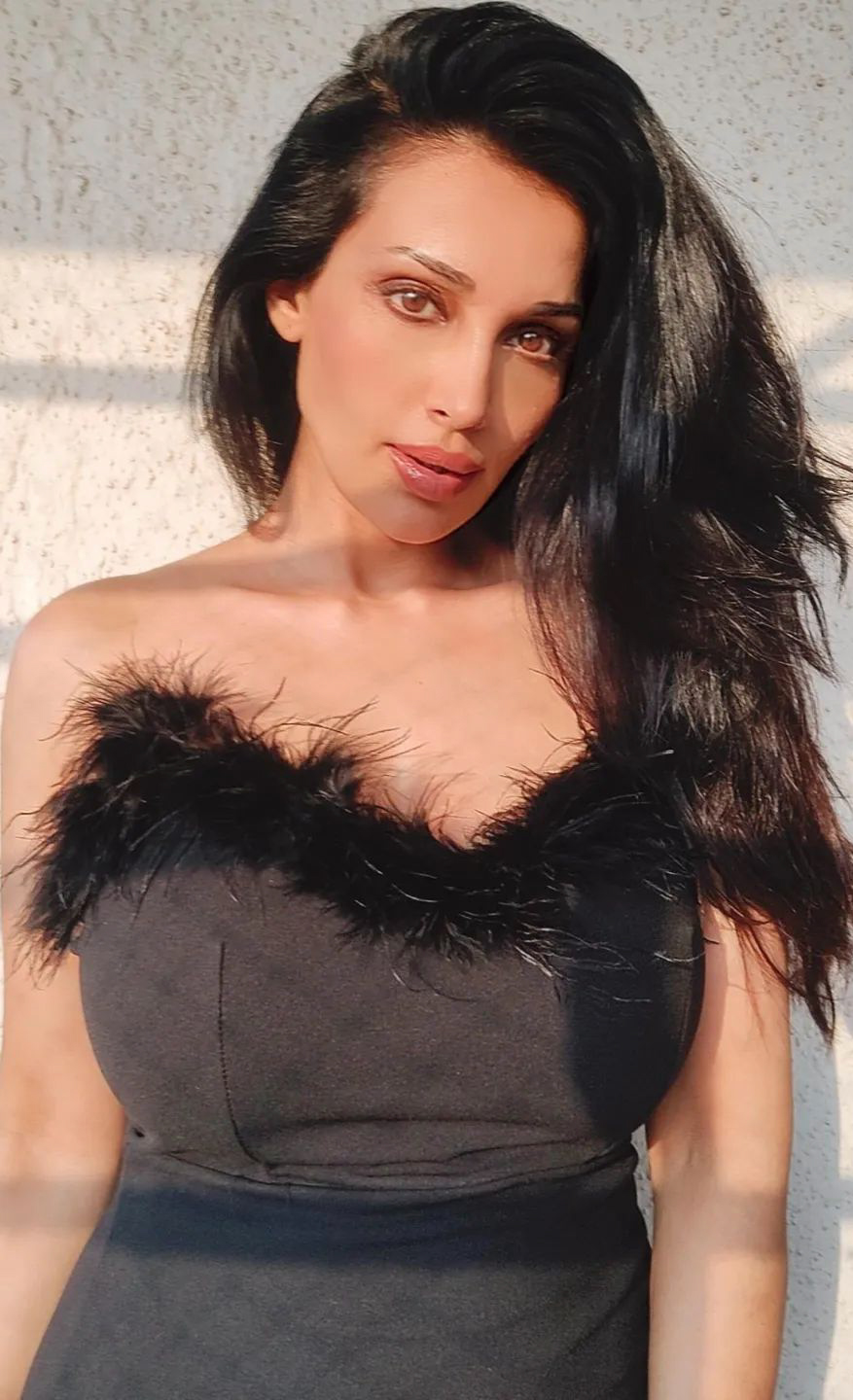 Ullu App Actress Flora Saini Photos.