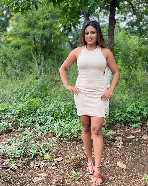 Ullu App Actress Sneha Paul Photos.