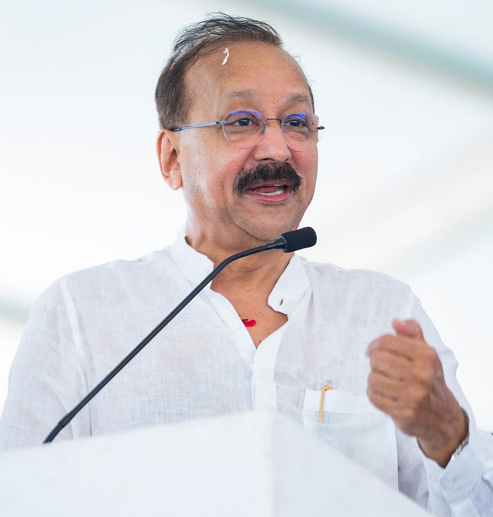 He was tragically shot on October 12, 2024, outside his son’s office in Mumbai.