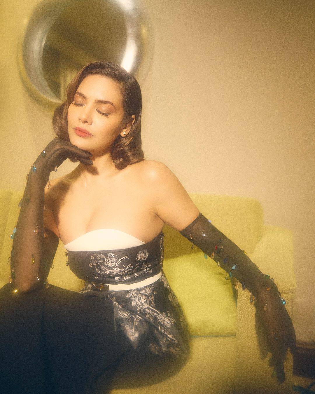 Esha Gupta