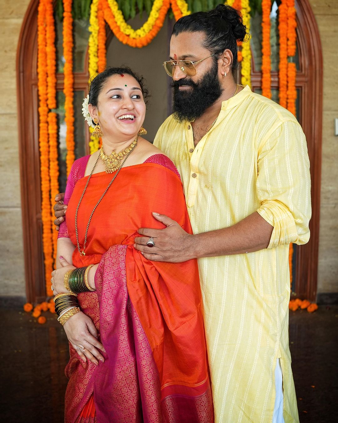 Actor Rishab shetty celebrates Diwali with wife and children