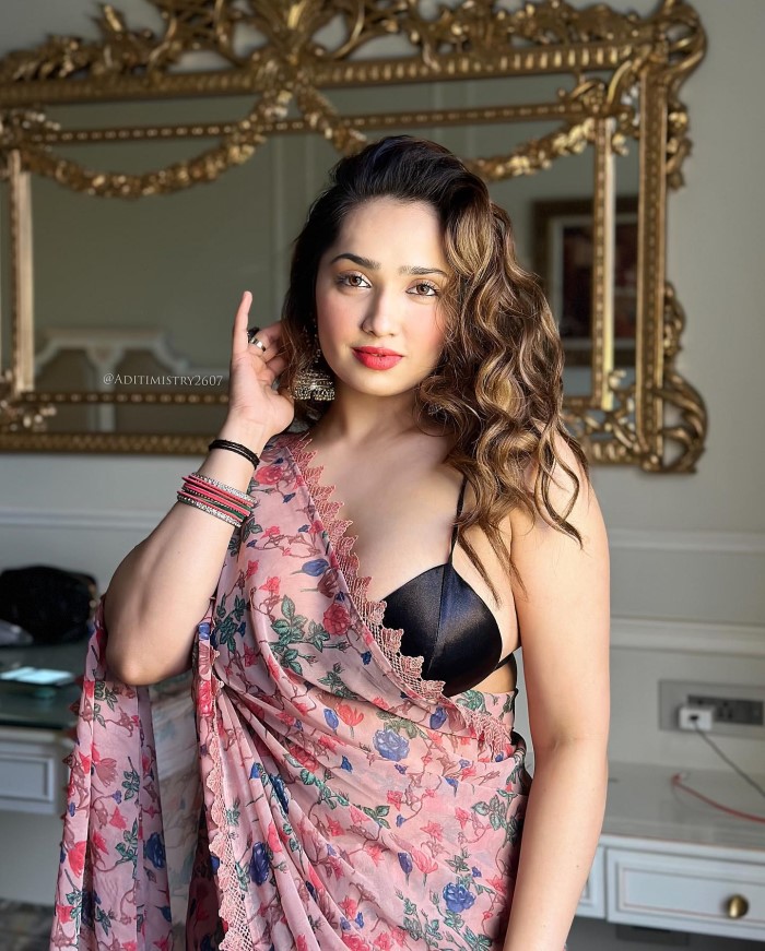 Aditi is a social media influencer and fitness enthusiast.
