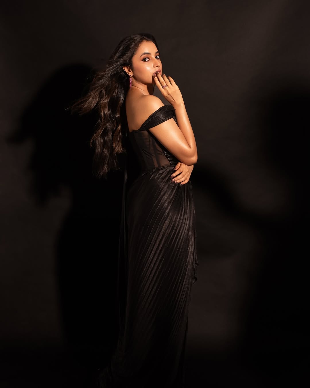 Priyanka Arul Mohan Photos