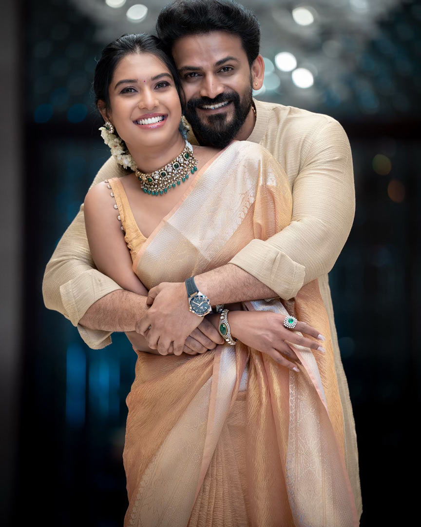Dolly Dhananjay And Fiance Dr. Dhanyta Kela Pre-Wedding Photoshoot