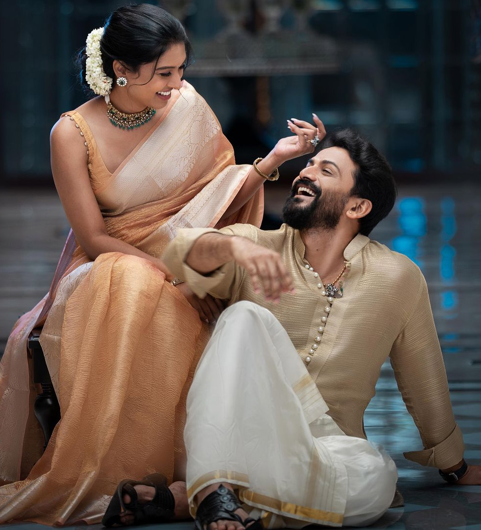 Dolly Dhananjay Announces Marriage With Dr. Dhanyta Kela.