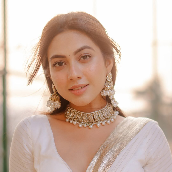 रीम शेख टीवी की मशहूर अभिनेत्री है और उन्होंने चाइल्ड आर्टिस्ट के तौर पर अपने करियर की शुरुआत की थी। बता दे कि वह बता चुकी है कि 30 साल की उम्र से पहले ही वह शादी करना चाहती हैं