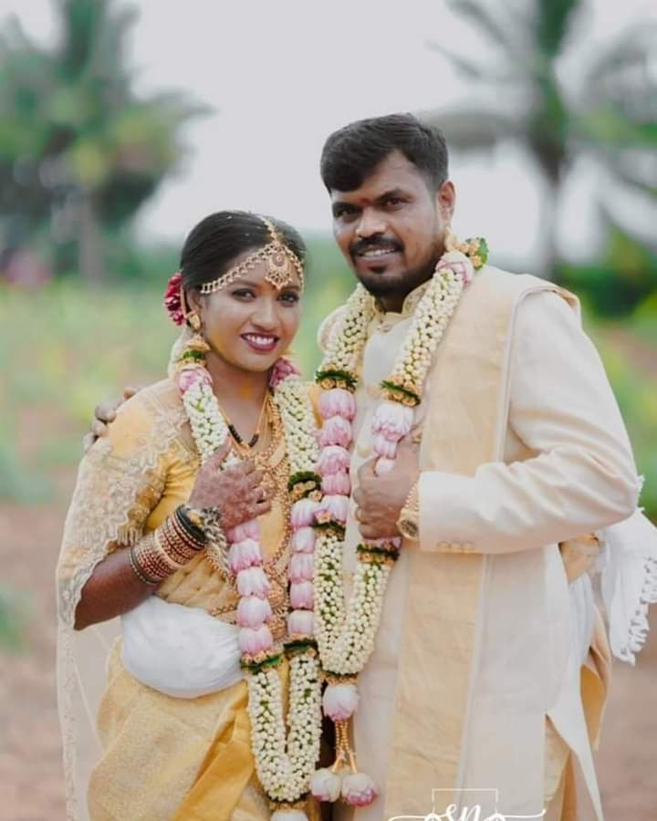 Kannada Bigg Boss Fame Manju Pavagada Gets Married To Nandini