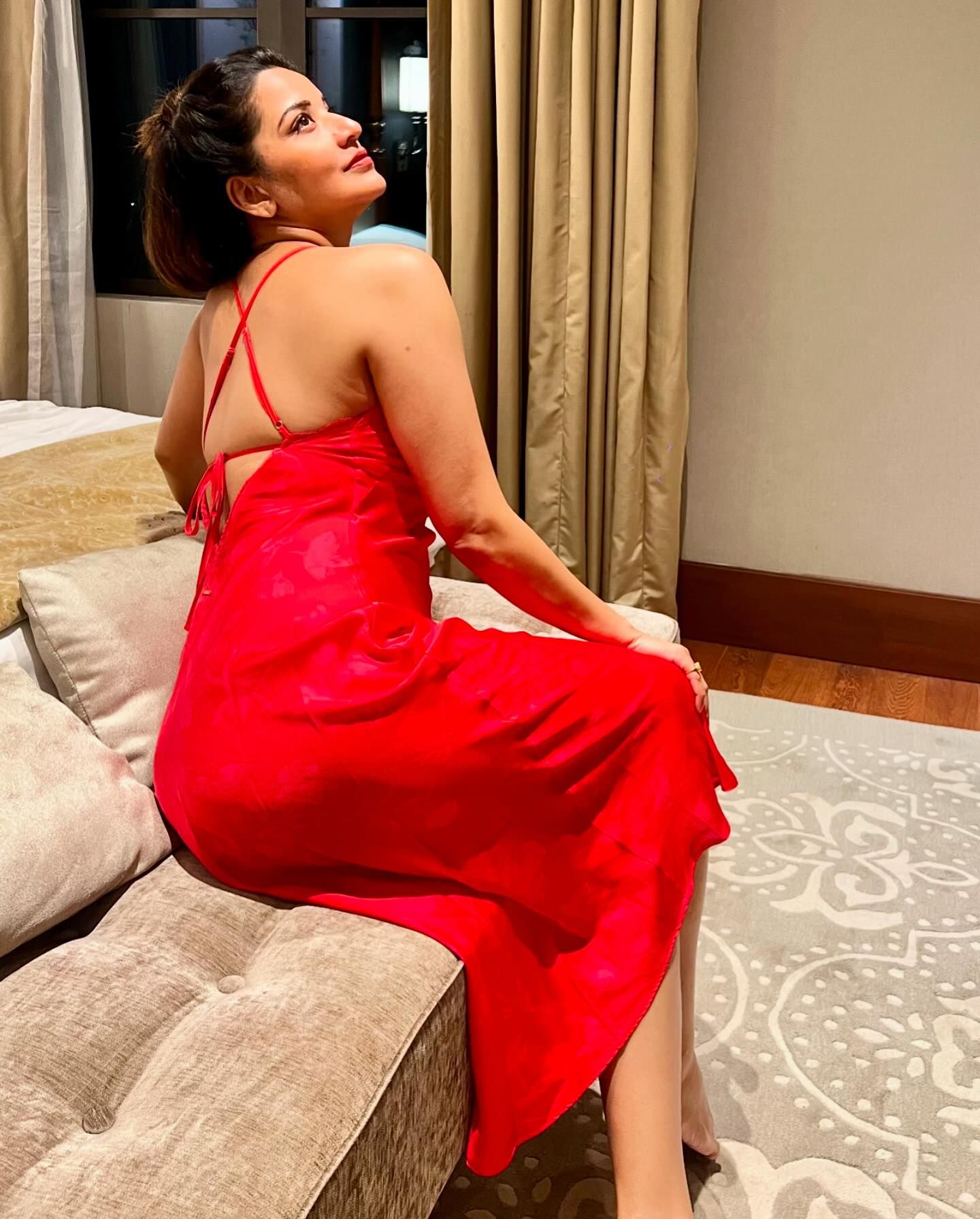 Monalisa’s Bold Fashion Sense: Effortless Glamour and Body Confidence