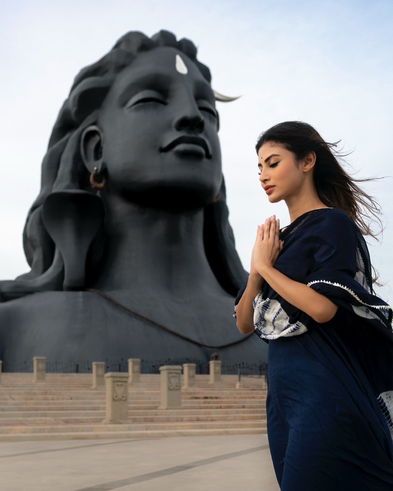 Mouni Roy Seeks Divine Blessings from Lord Shiva At Adiyogi Statue In Tamilnadu