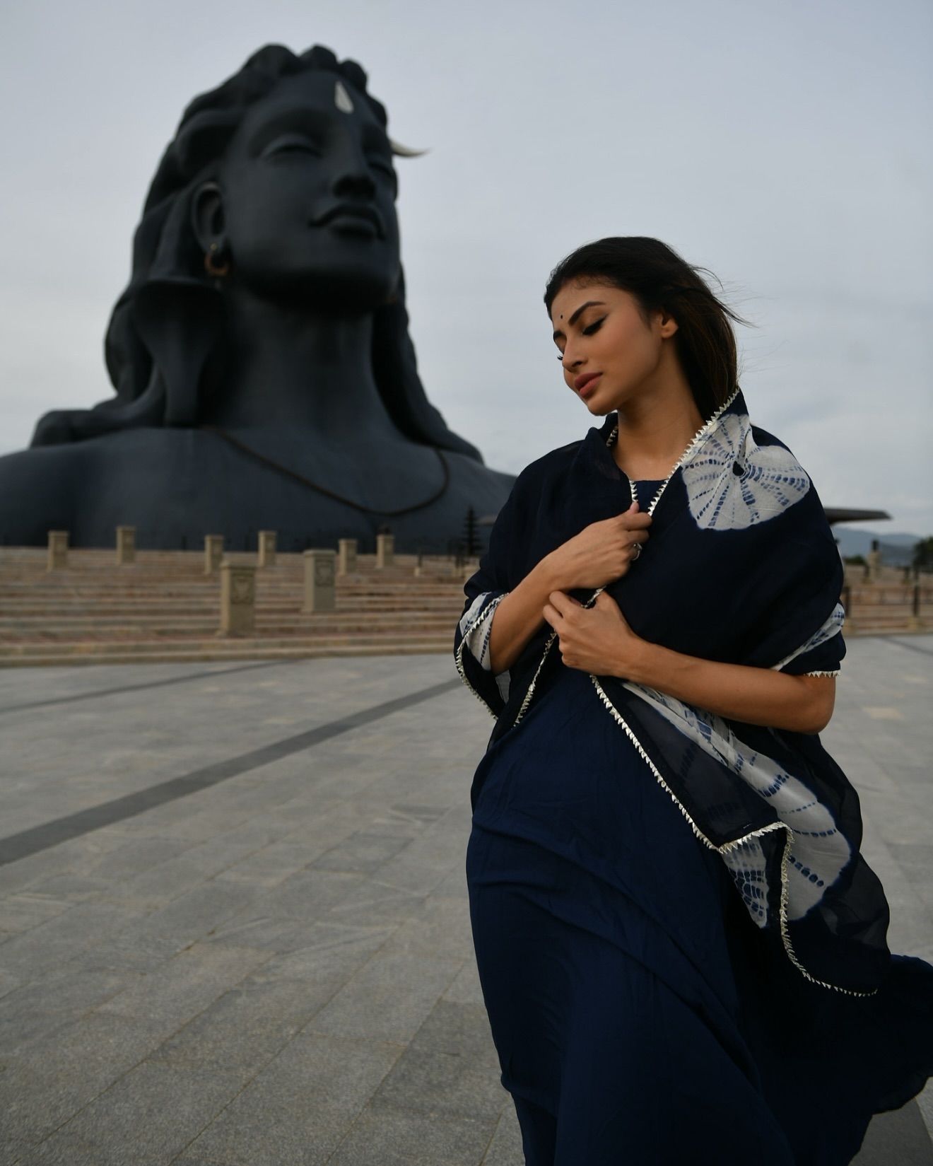 Mouni Roy Seeks Divine Blessings from Lord Shiva At Adiyogi Statue In Tamilnadu