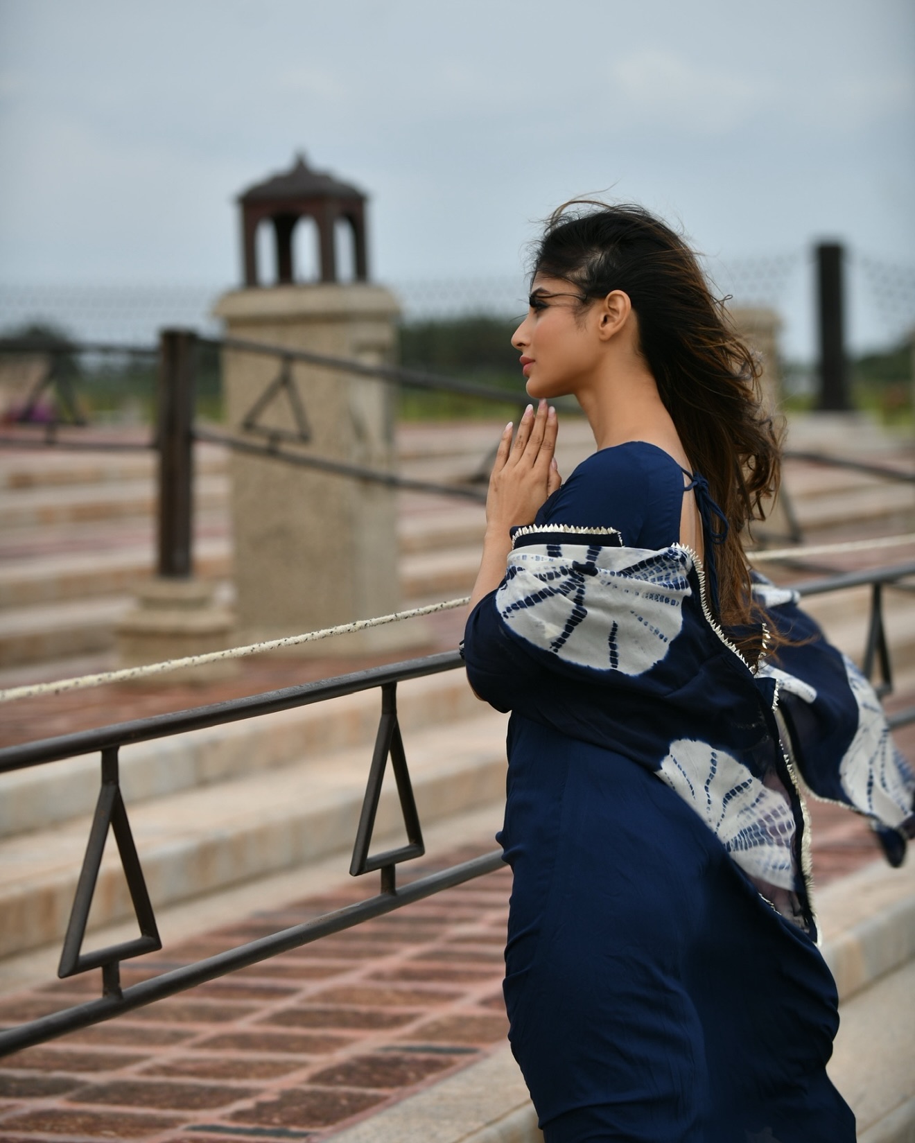 Mouni Roy Seeks Divine Blessings from Lord Shiva At Adiyogi Statue In Tamilnadu
