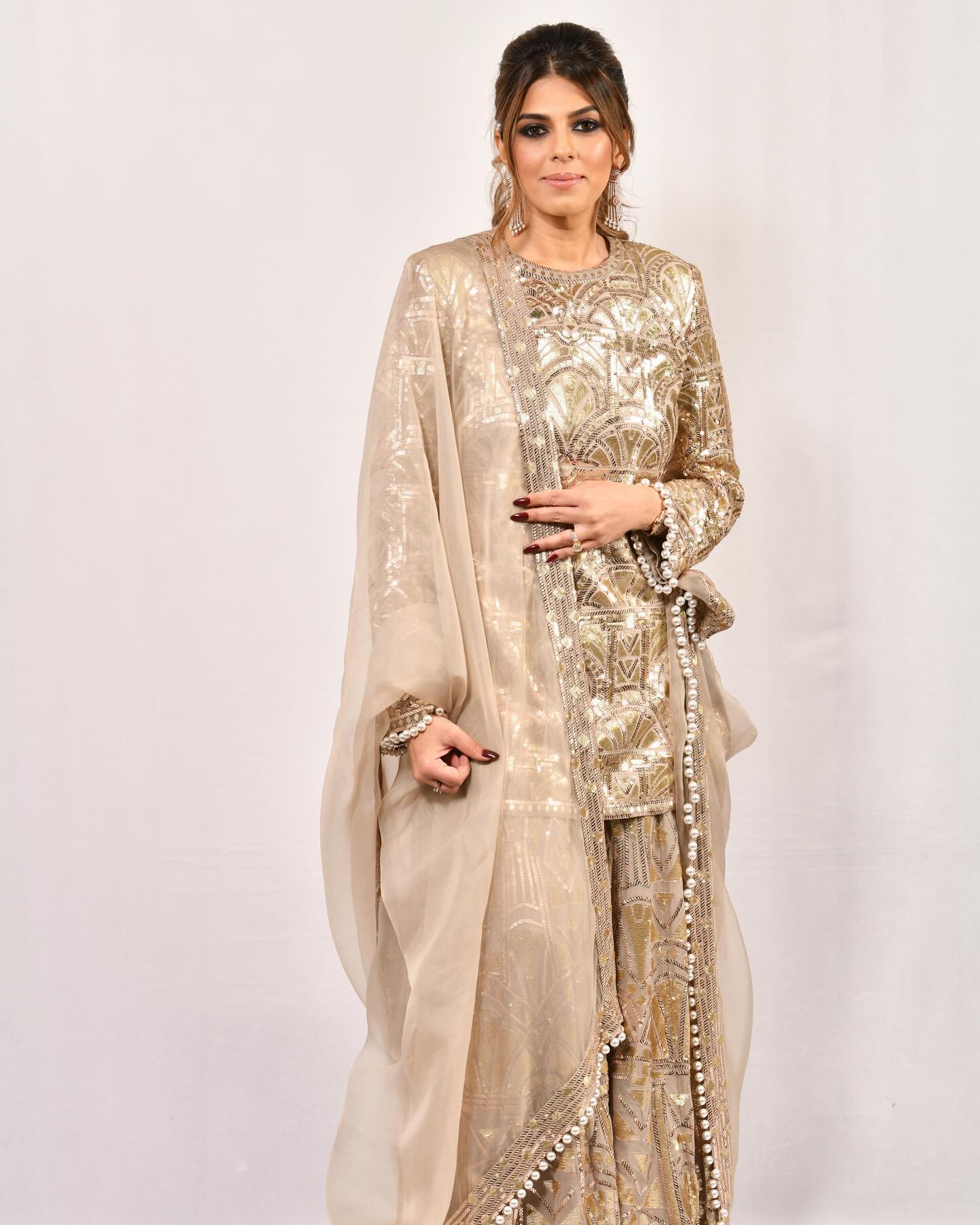 Pooja Dadlani: Know All Shah Rukh Khan's Manager