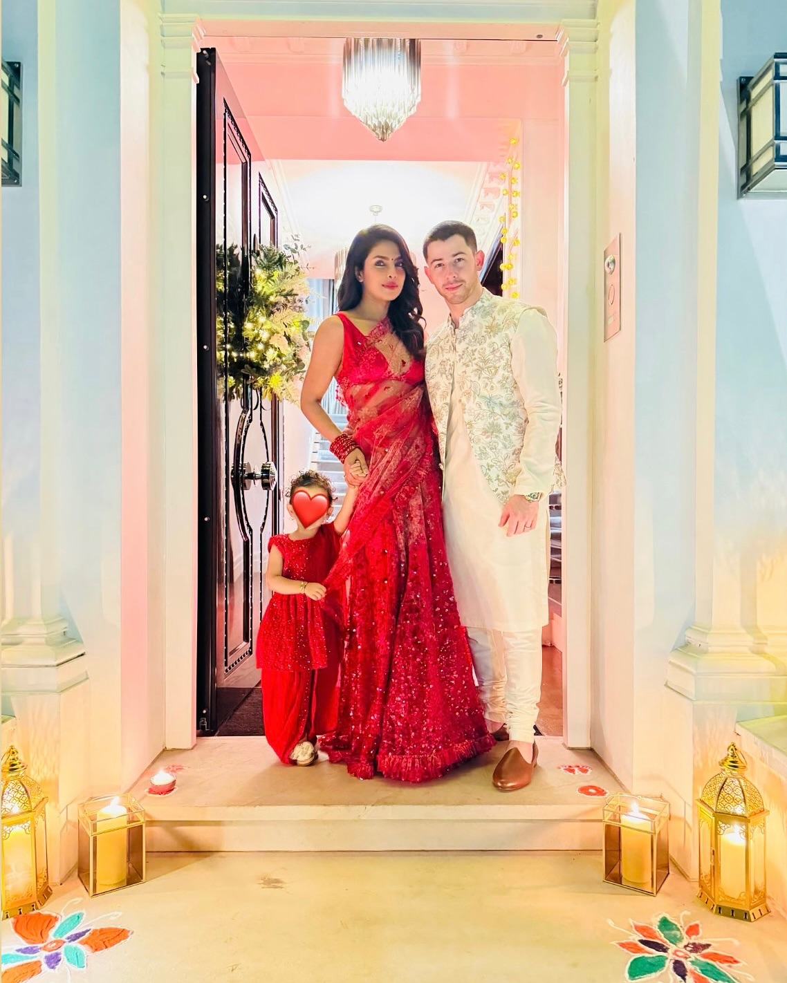 Priyanka Chopra, Nick Jonas, and Daughter Malti Celebrate Diwali 2024(01)