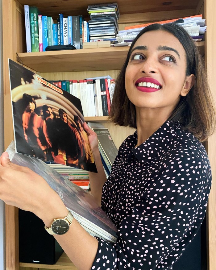 राधिका ने बताया कि प्रेगनेंसी से इतनी ज्यादा पवित्रता जुड़ी होती है कि कोई भी आपको इस बारे में सच नहीं बताता है क्योंकि प्रेगनेंसी बहुत ही ज्यादा कठिन होती है