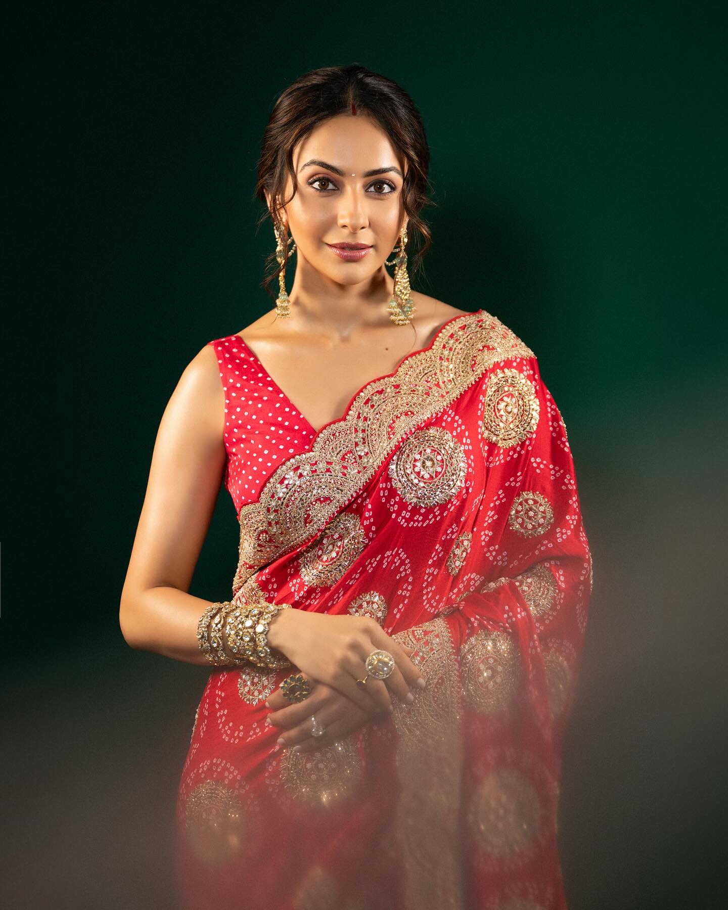 Rakul Preet Singh's Stunning Red Saree Ensemble for Diwali Festival