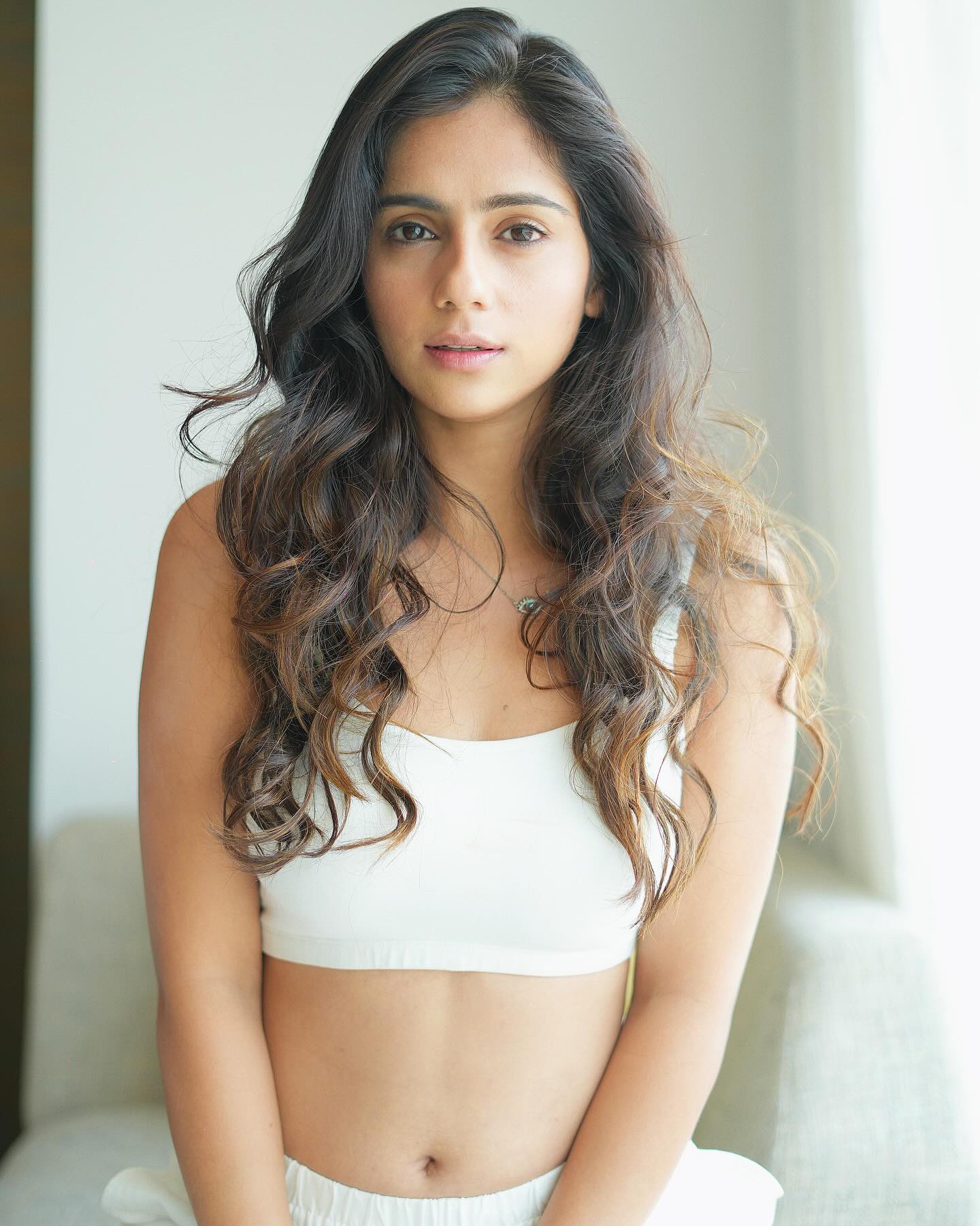 Rose Sardana Photos.