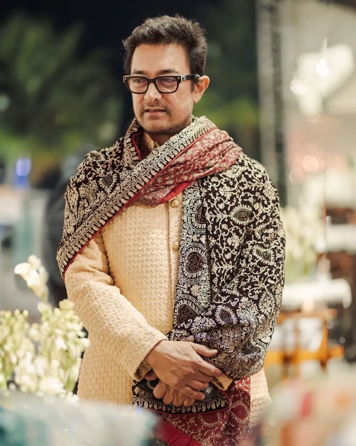 बॉलीवुड के मिस्टर परफेक्शनिस्ट कहे जाने वाले आमिर खान ने भी अपने बच्चों की वजह से स्मोकिंग को छोड़ दिया था