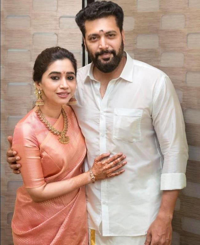 Jayam Ravi, the Tamil cinema heartthrob, and Aarti Ravi have been admired for their enduring bond. Married since 2009, their relationship faced turbulence when divorce rumors surfaced.