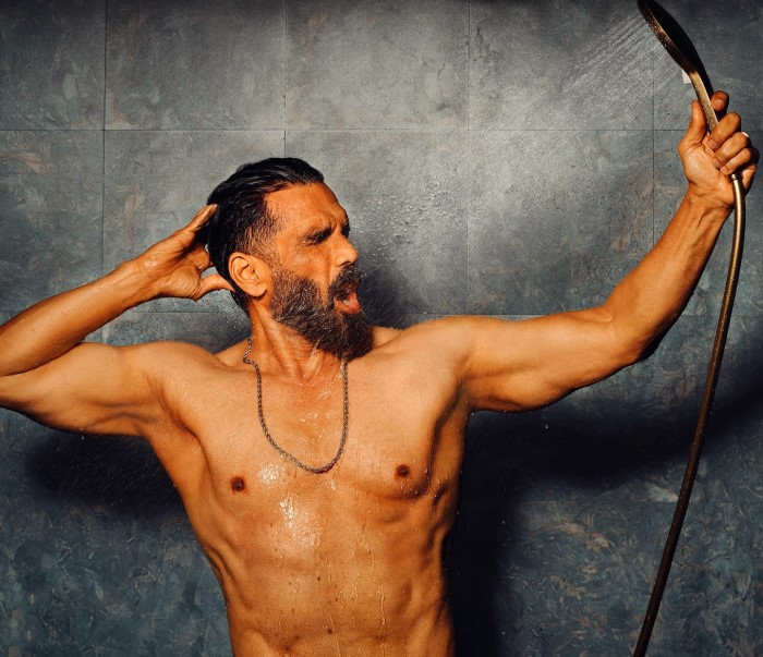 Suniel's social media posts reveal his intense workout routine, emphasizing consistency and discipline in achieving peak physical fitness.