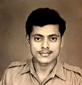 A rare photo of Delhi Ganesh from his teenage years