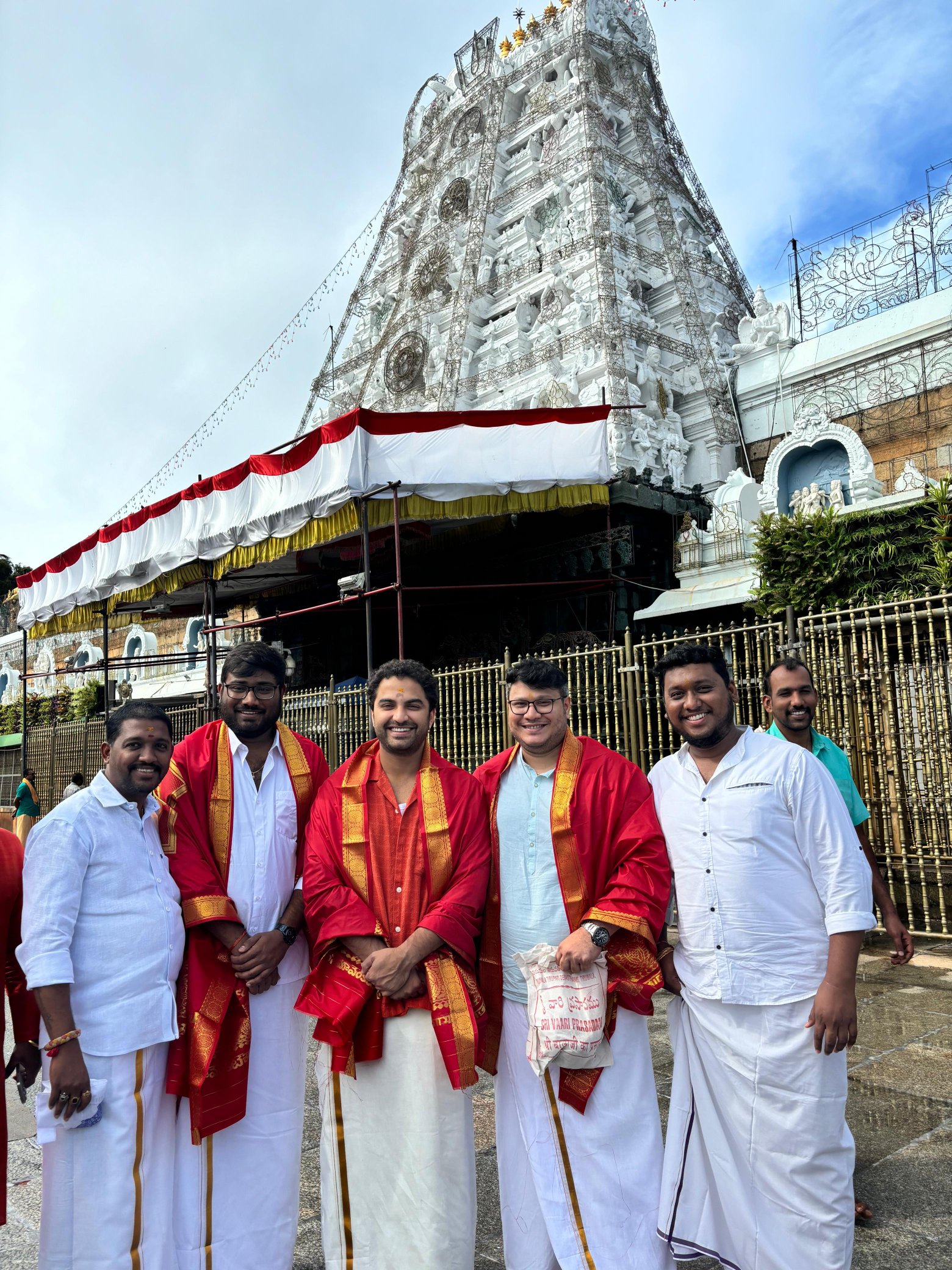 Vishwa K Sen Actor Seeks Lord Venkateshwara Swamy's Blessings Ahead Of Mechanic Rocky Release