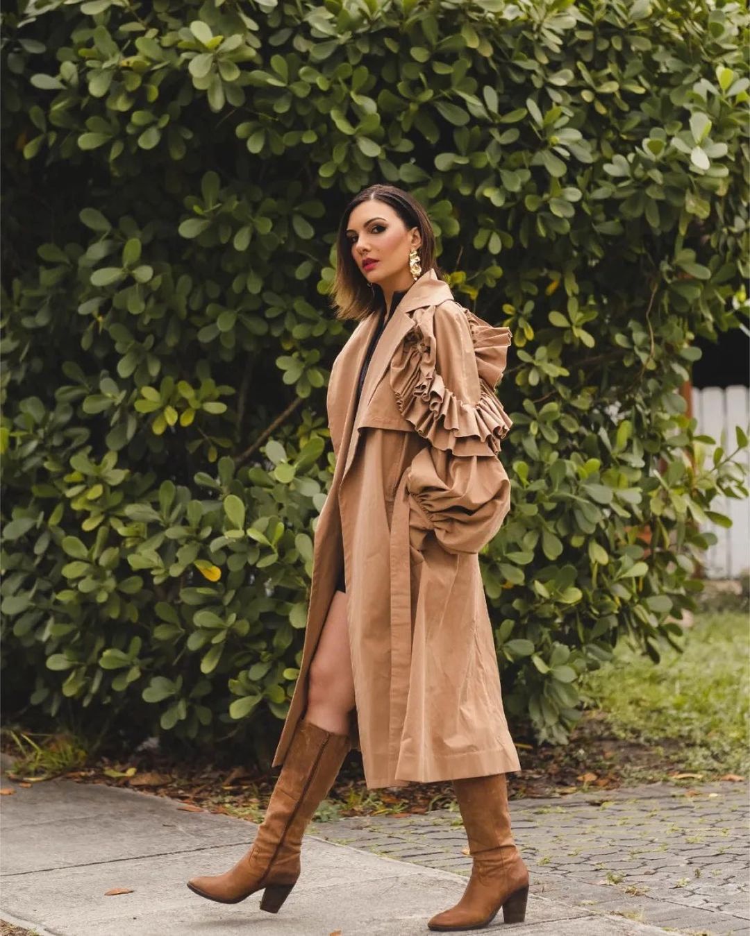 Who Is Somi Ali? Age, Family Backgound, Bollywood Ties, Networth, Movies & More