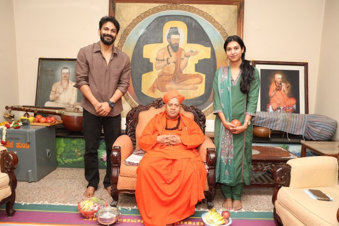Actor Dhananjay Now Invites Dcm Dk shivakumar and dk suresh to his Wedding