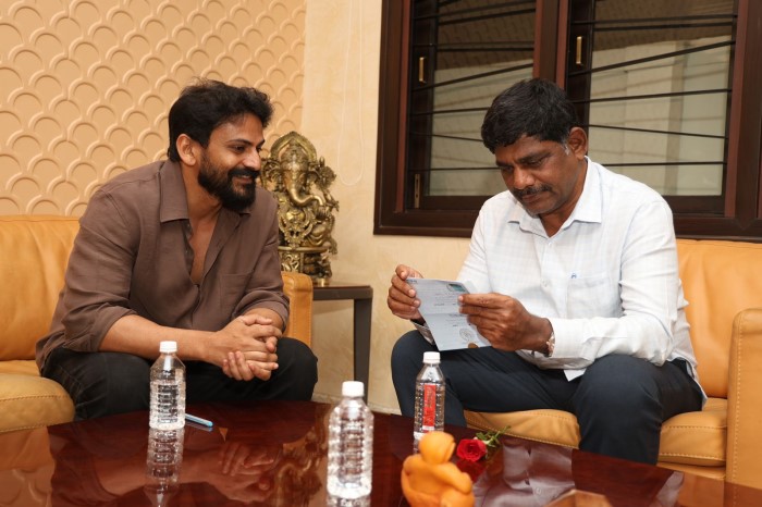 Actor Dhananjay Now Invites Dcm Dk shivakumar and dk suresh to his Wedding