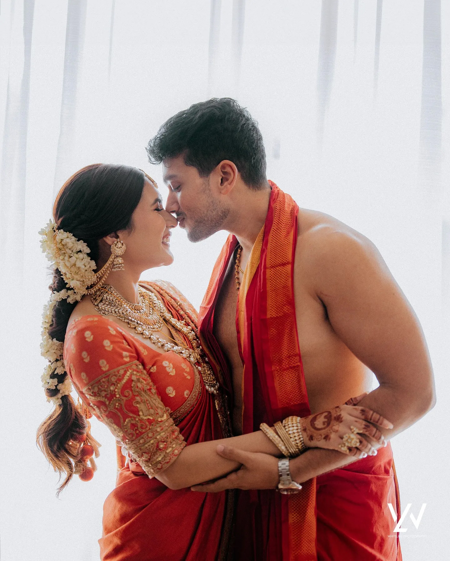 ಗುರುವಾಯೂರಿನ ದೇವಸ್ಥಾನದಲ್ಲಿ ಕಾಳಿದಾಸ್ ಹಾಗೂ ತಾರಿಣಿ ಮದುವೆ ನಡೆದಿದೆ.