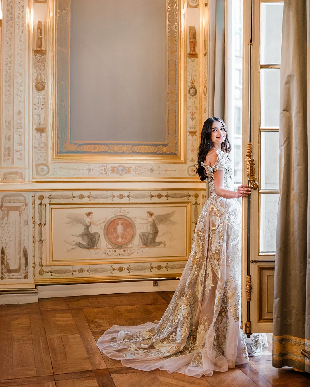 Ananya Panday's Sister Rysa Panday's Dreamy Debut At The Le Bal Des Debutant 2024, Poses With Proud Parents Chunky & Bhavana Panday