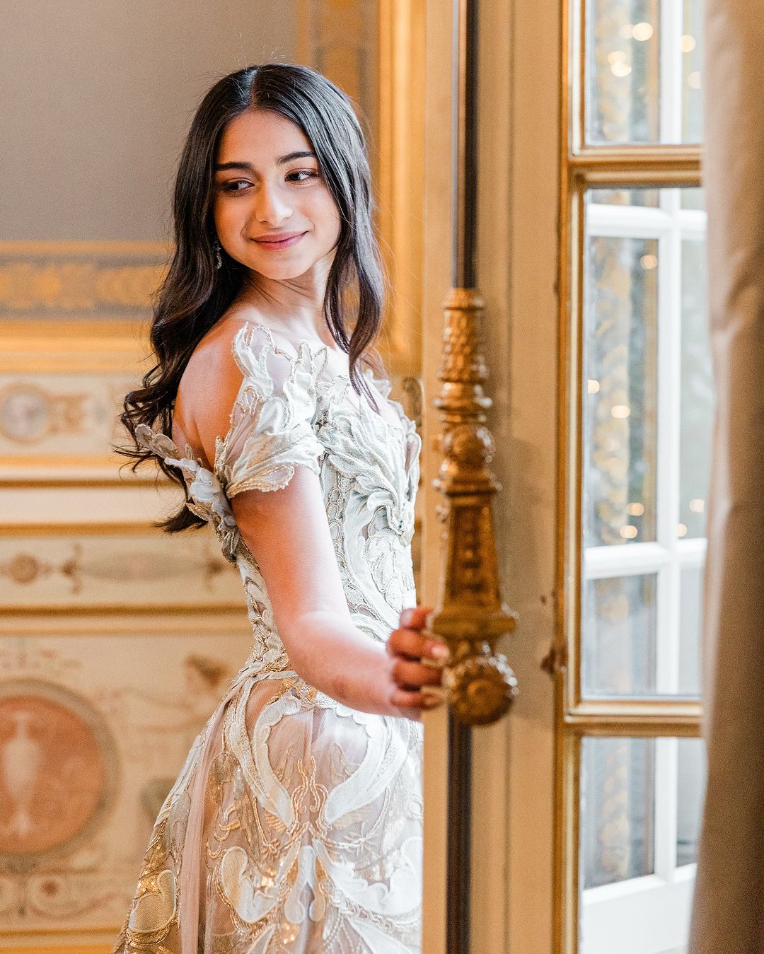 Ananya Panday's Sister Rysa Panday's Dreamy Debut At The Le Bal Des Debutant 2024, Poses With Proud Parents Chunky & Bhavana Panday