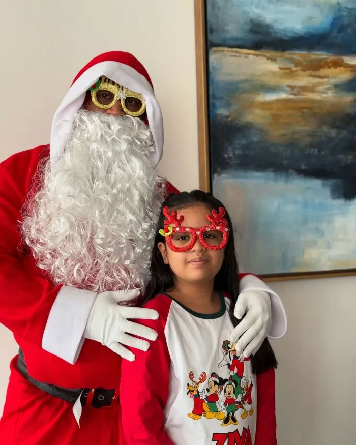 MS Dhoni Celebrates Christmas Festival