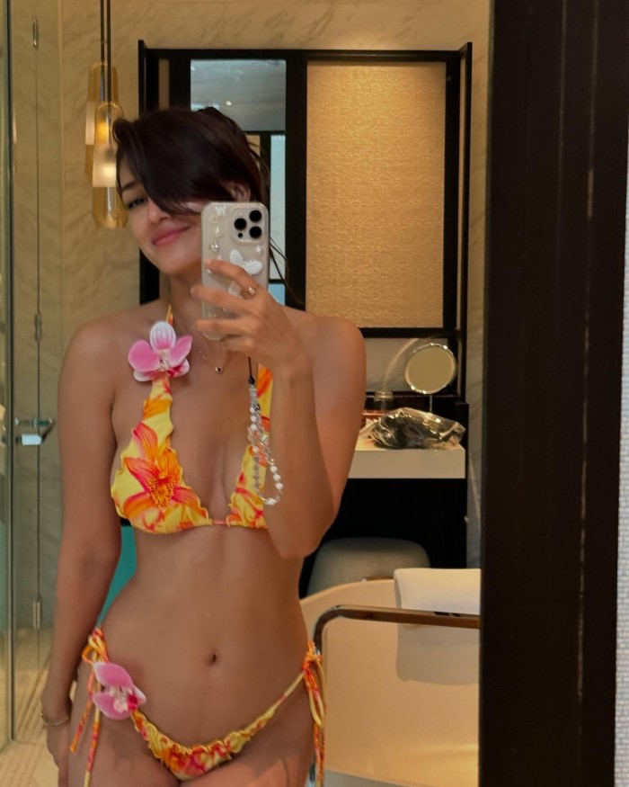 Disha Patani and Mouni Roy's Beach Vacation Pics