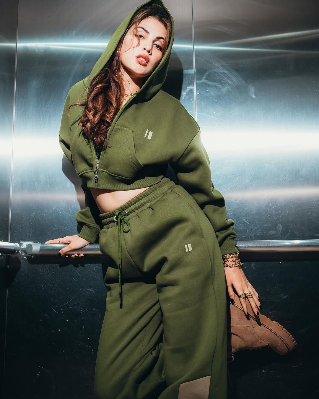 Elevate Your Style With Rhea Chakraborty's Green Hoodie And Sweatpants ...