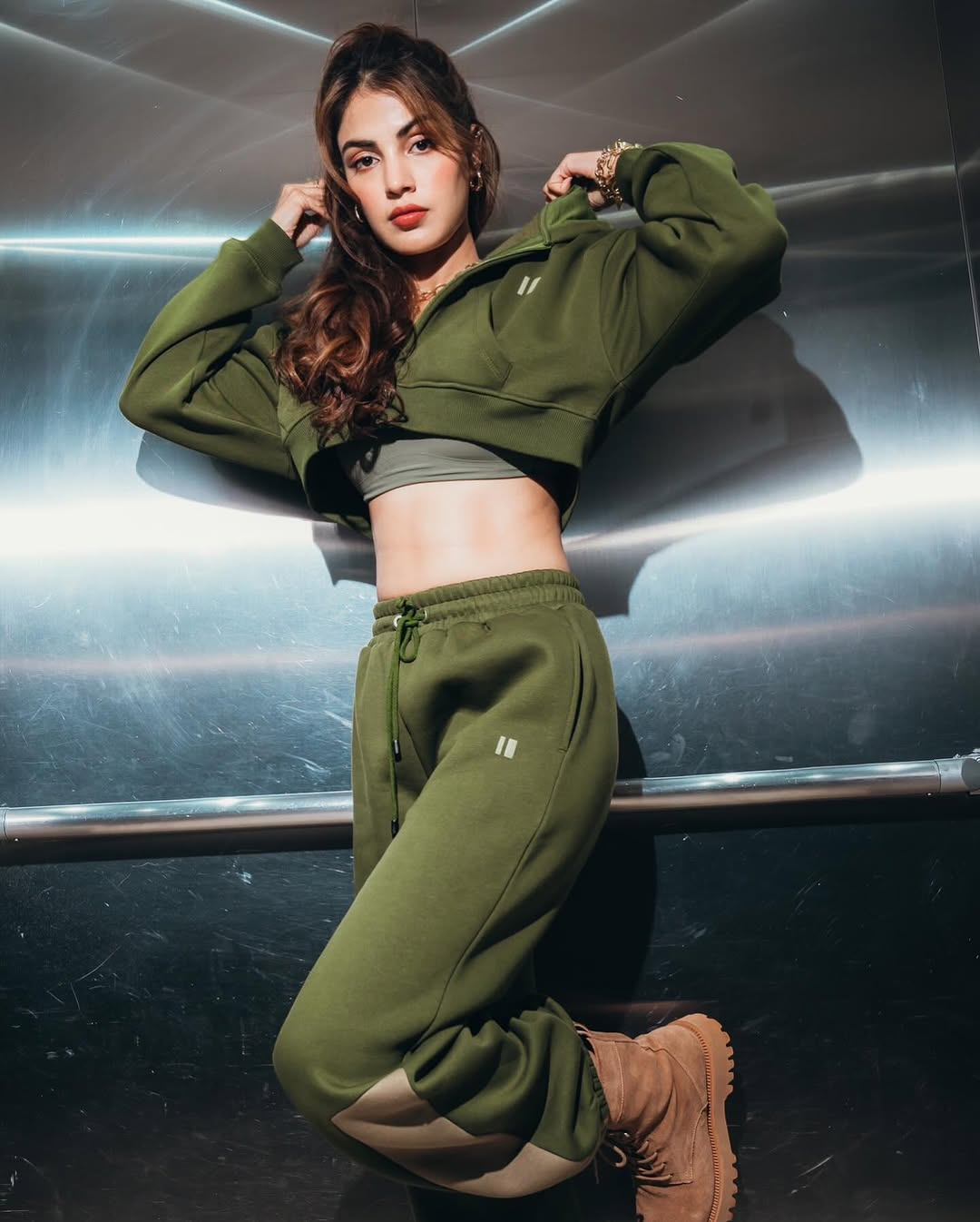 Elevate Your Style With Rhea Chakraborty's Green Hoodie And Sweatpants ...