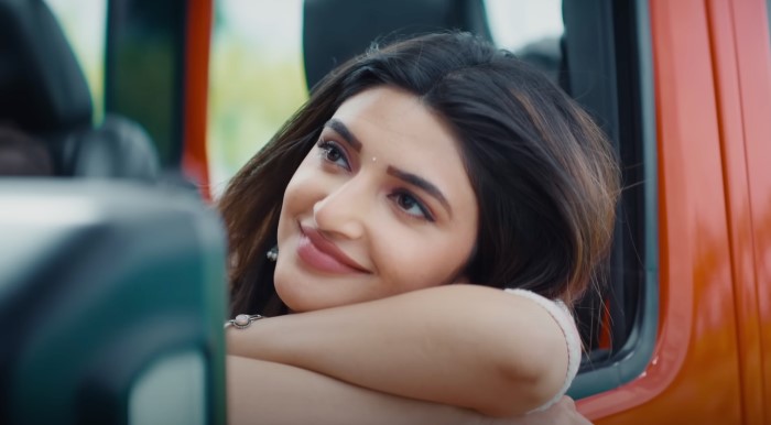 Oh My Baby from Guntur Kaaram starred her alongside Mahesh Babu.. This track is known for its playful, romantic vibe and showcases the chemistry between the two leads.