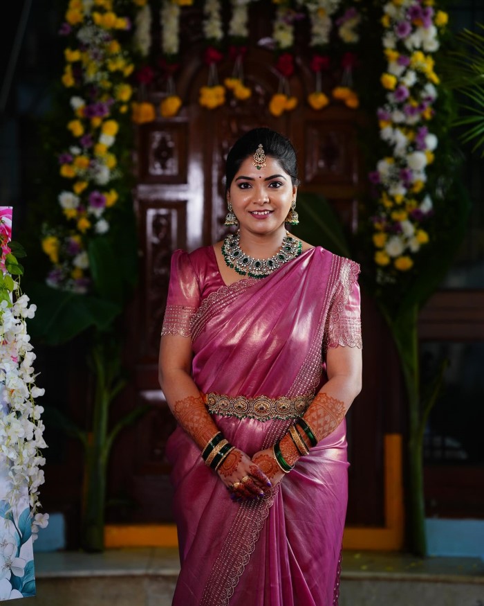 ravanti is well-known for her role in the popular Telugu TV serial 