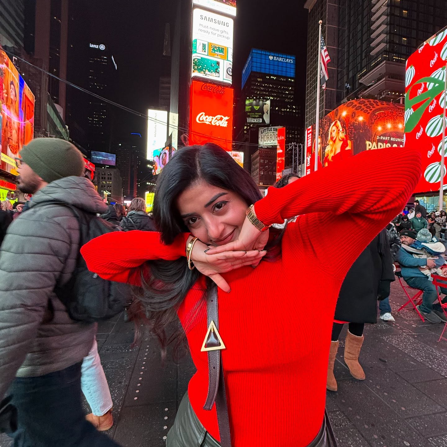 Meera Jasmine was spotted enjoying the holiday season in a vibrant red outfit