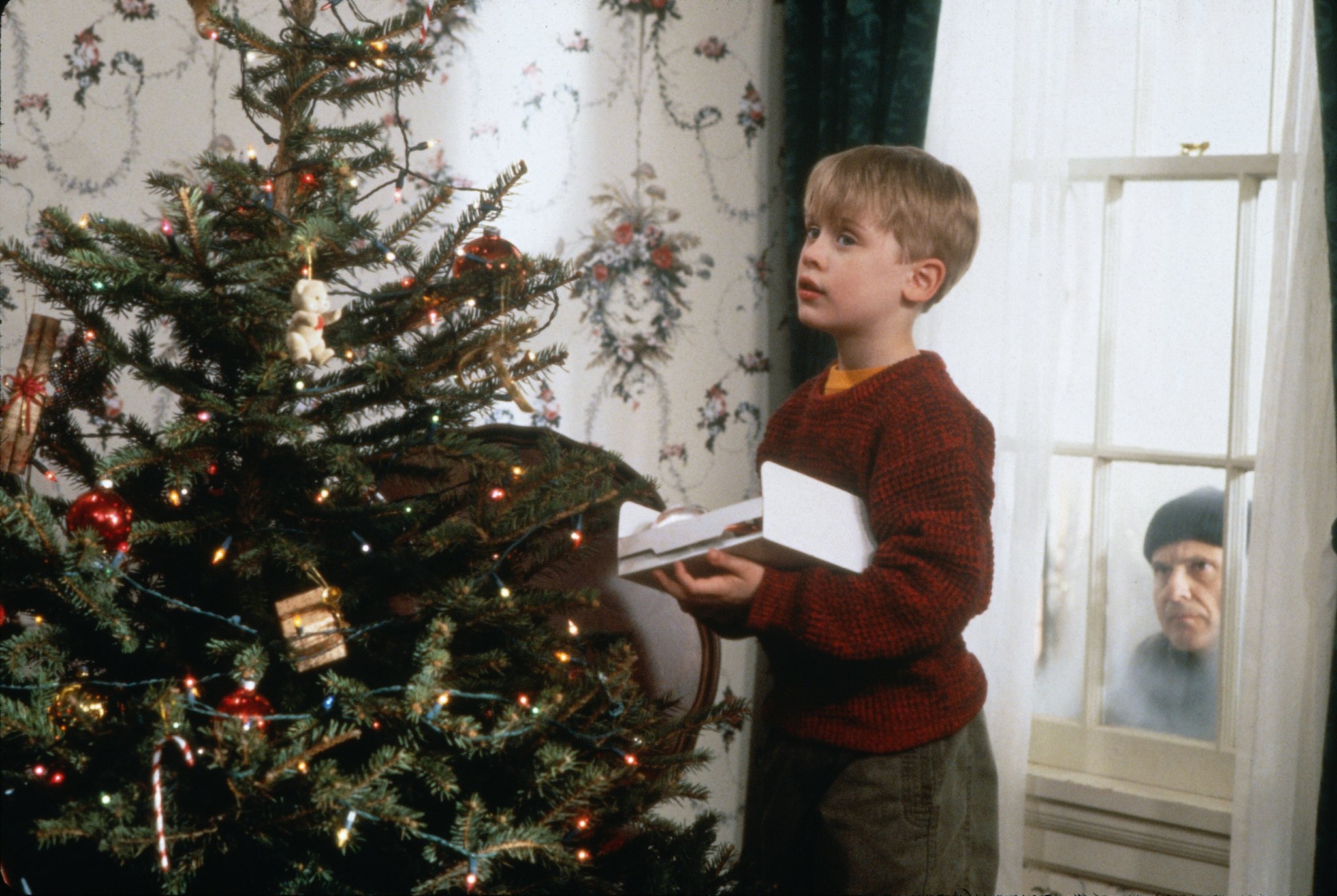 New Year Movies On OTT: 7 Best Movies To Watch On New Year's Eve With - Movies To Watch On New Year's Eve With Family