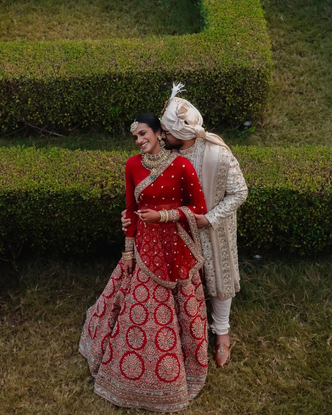 PV Sindhu's Luxurious Red Sabyasachi Bridal Lehenga: A Dreamy Wedding Look