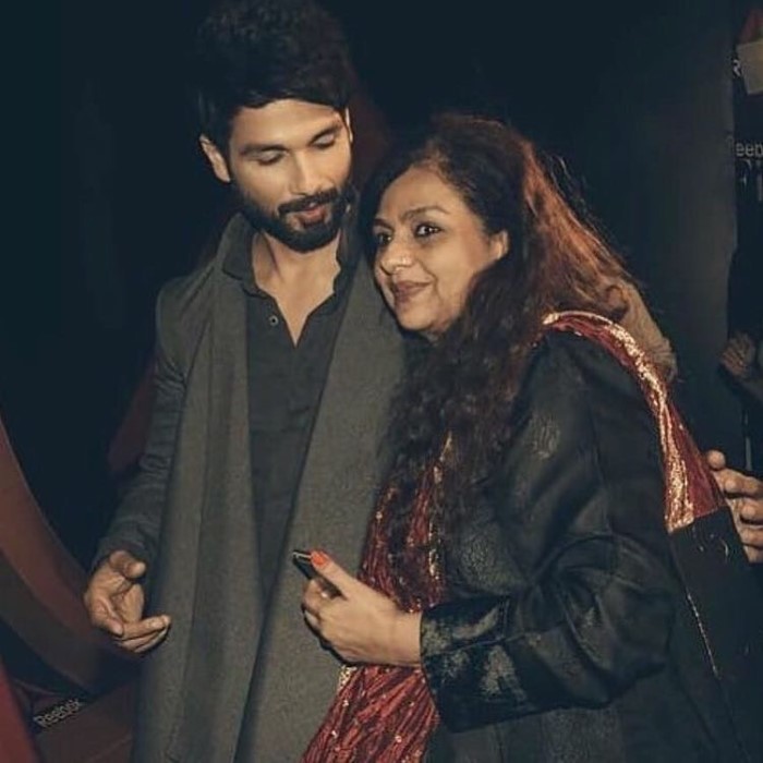 नीलिमा अजीम भी बॉलीवुड की जाने वाली एक्ट्रेस है और आपको बता दे कि वह शाहिद कपूर की मां भी है।