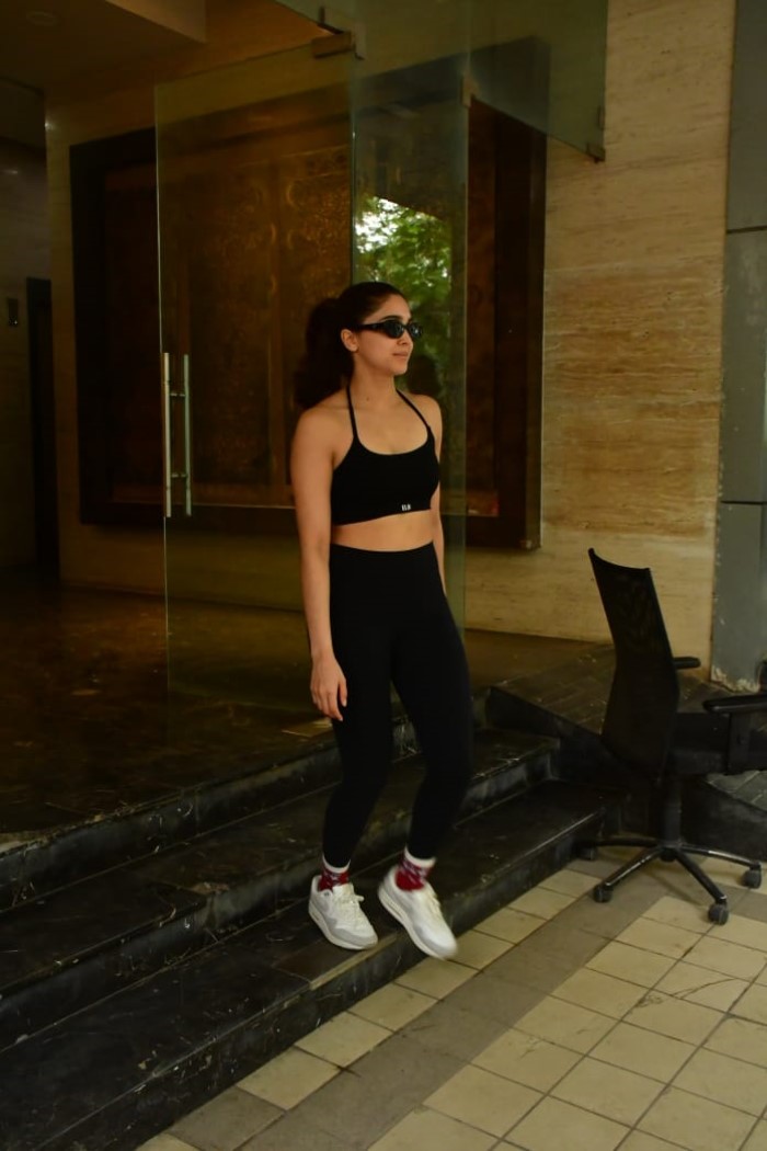 Fans were quick to praise Sharvari for her dedication to fitness and her stylish appearance, with many expressing admiration for her toned look and casual chic style.