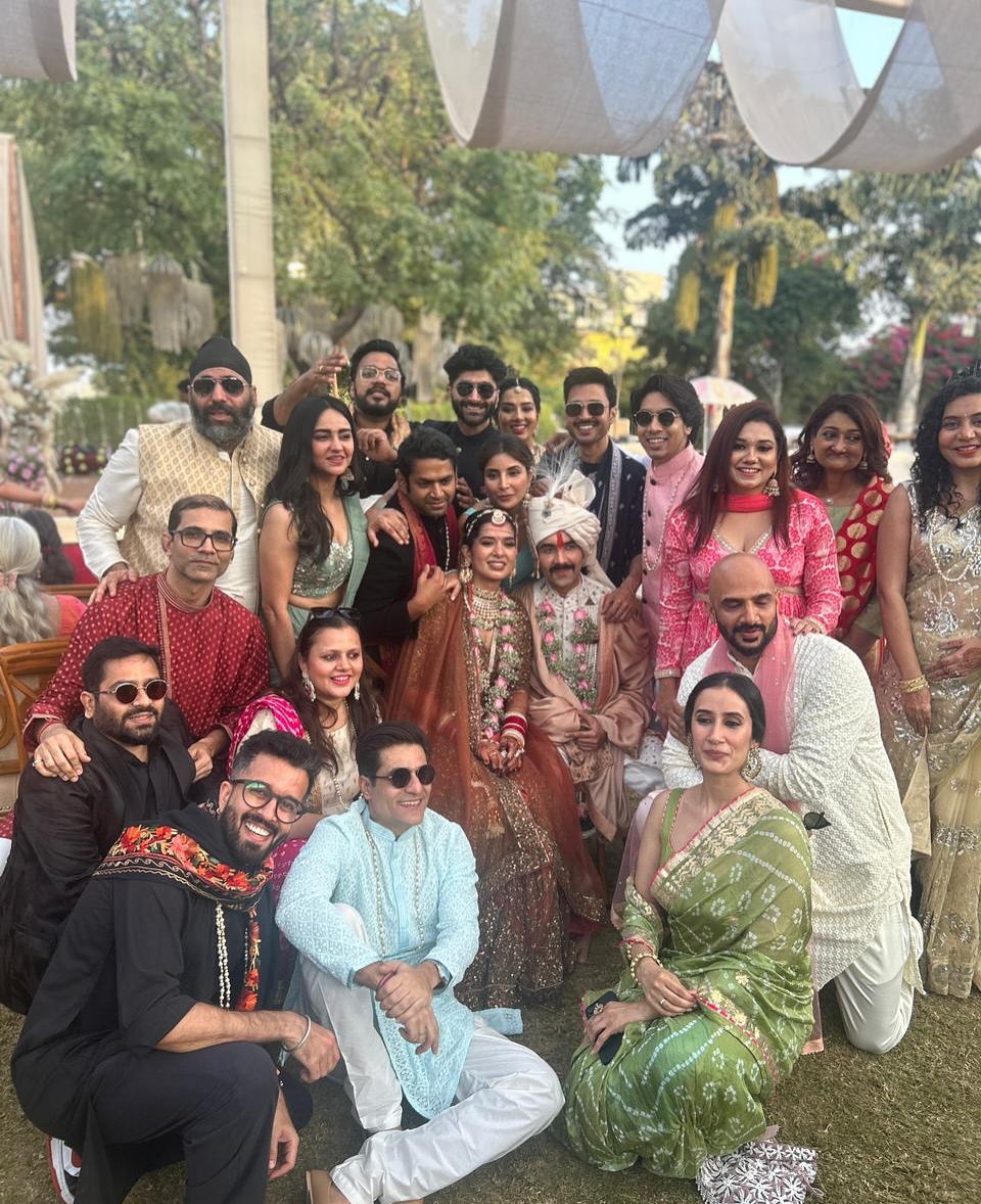 TVF Star Naveen Kasturia Marries Girlfriend Shubhanjali Sharma, Writes 