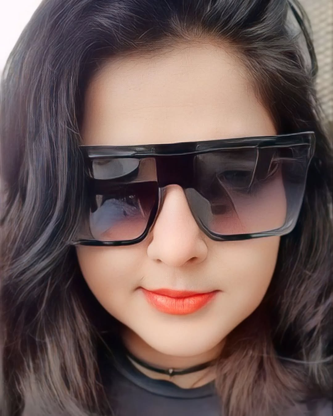 After 25 years, Mamta Kulkarni returned to Mumbai in December 2024. She shared an emotional video on Instagram