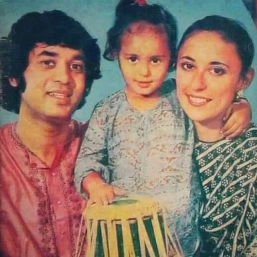 Who Is Zakir Hussain's Wife? Everything You Need To Know About The Music Maestro's Wife & Daughters