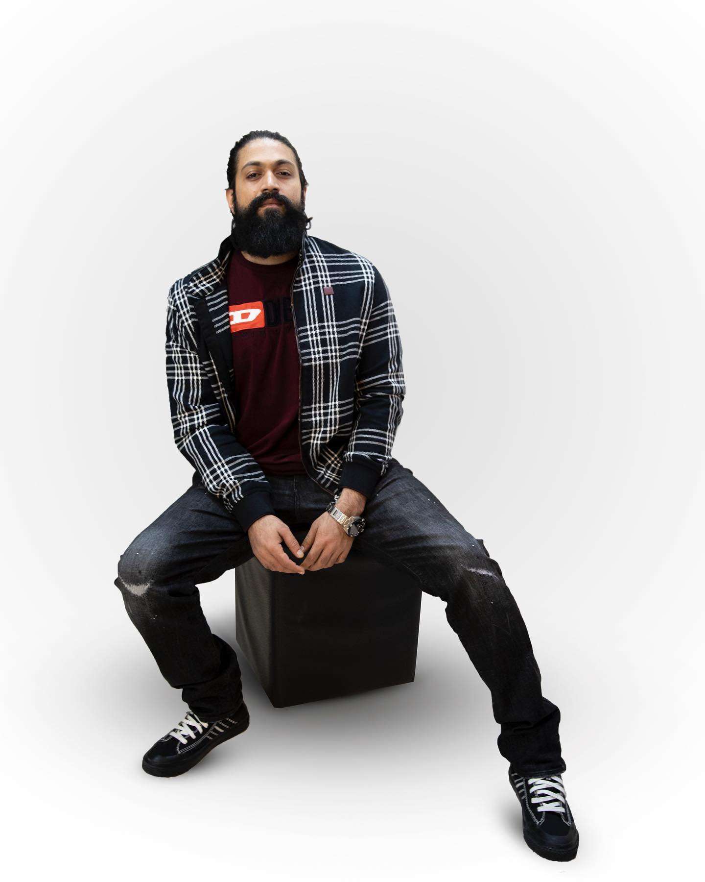 Actor Yash: Net Worth, Lifestyle, Family, Background, Movies, and Unknown Facts