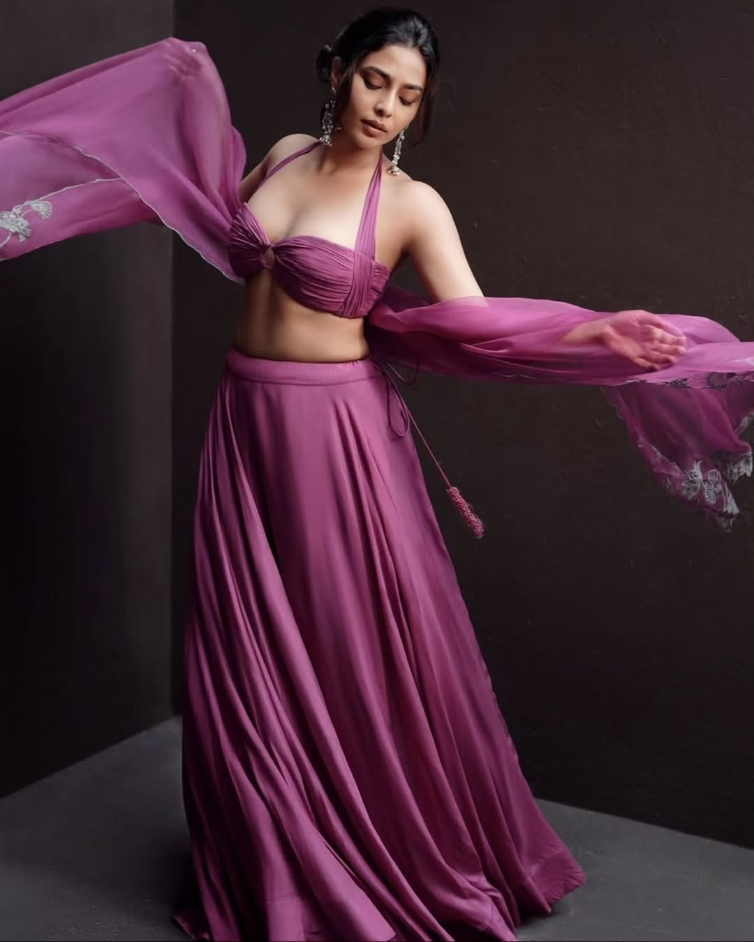 Aishwarya Lekshmi Chic Look In Purple Ensemble Photoshoot