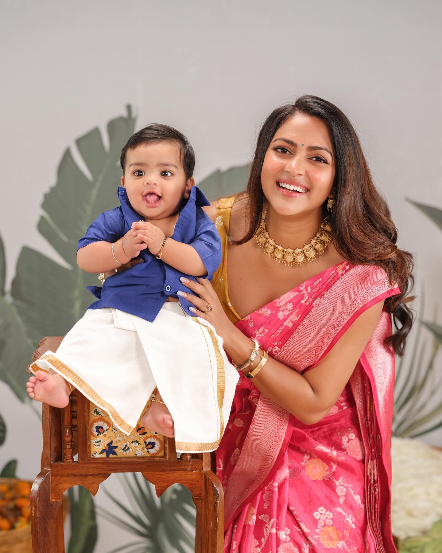 Amala Paul's Pongal special Photoshoot with son Ilai.