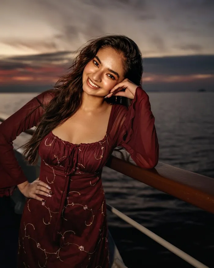 Anushka Sen Sunset Photoshoot